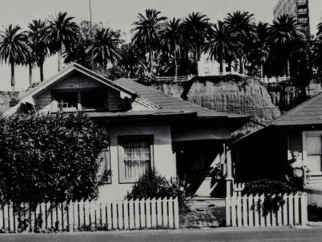 Bungalows on Palisades Beacg Road in Santa Monica
